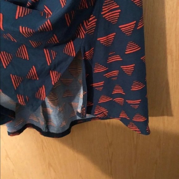 Lularoe perfect T size small - Picture 3 of 3